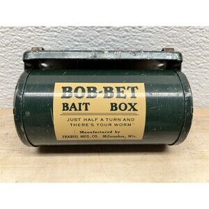 Vtg BOB-BET Tin Waist Belt Fishing Bait Box Just Half Turn And There's Your Warm